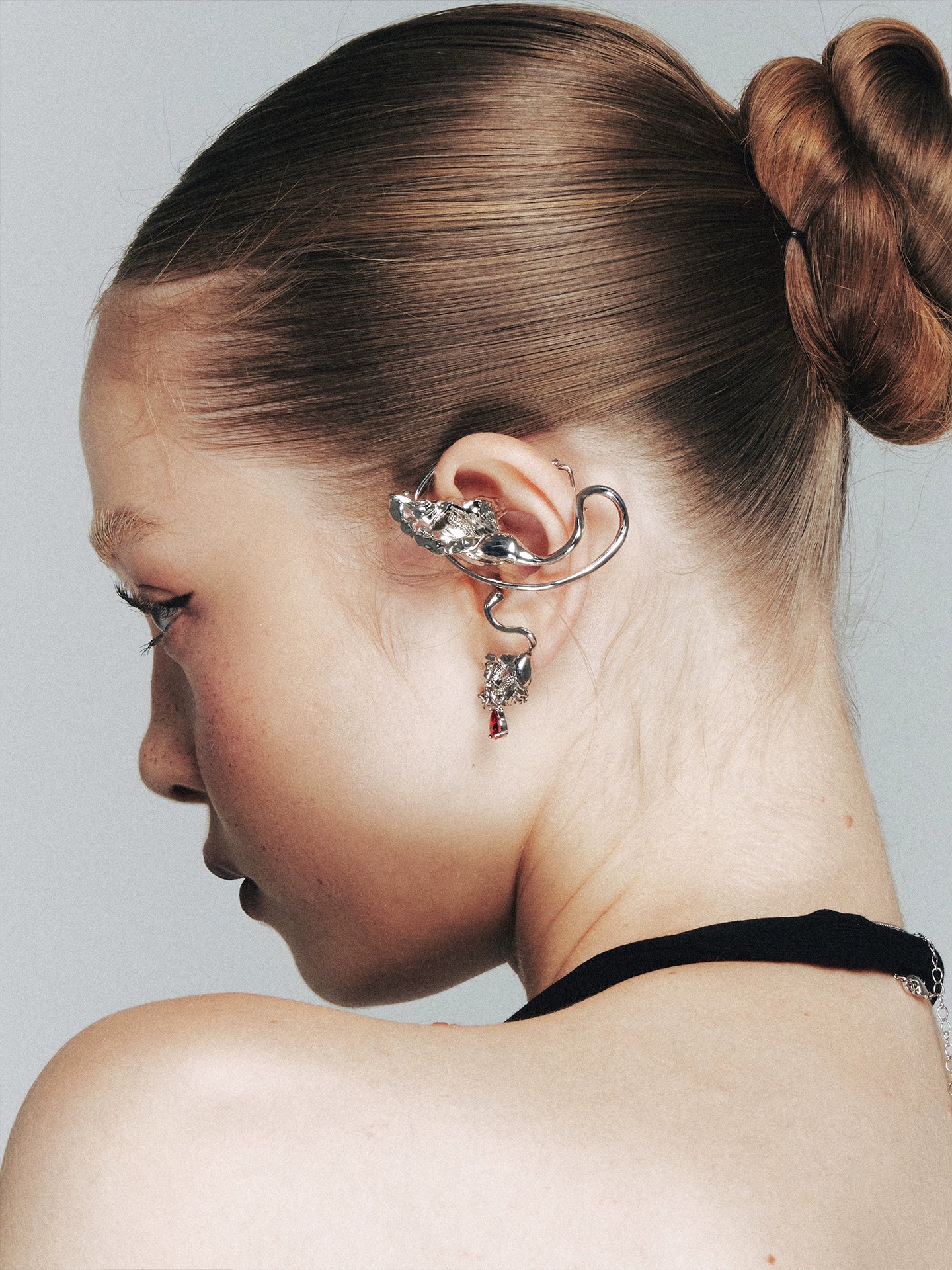 1JINN Vintage Metal Flower Earrings