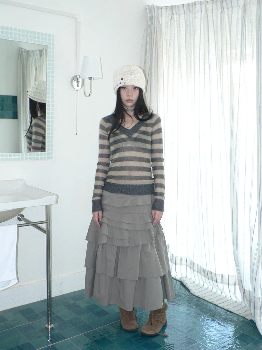 Ang:project Thin V-neck Contrast Striped Knit Long Sleeves