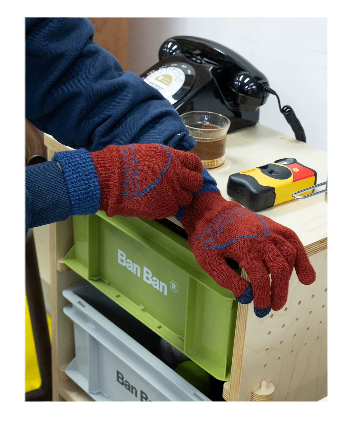 THE HOBOO Jacquard Knitted Wool Gloves