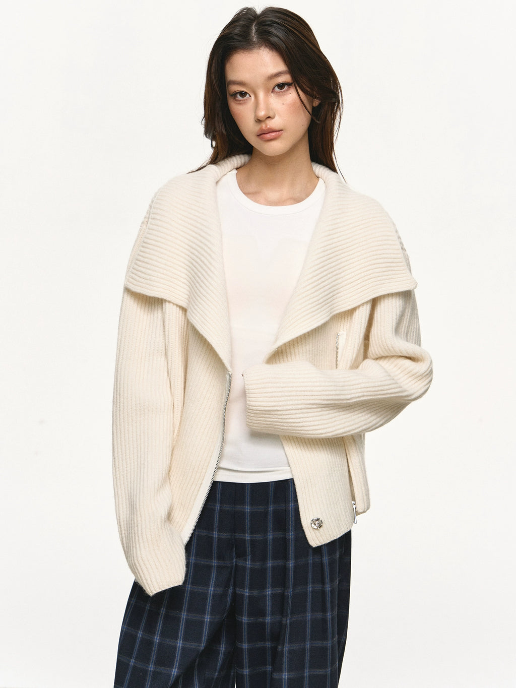 Anna Aneae Big Lapel Zip-up Sweater Jacket