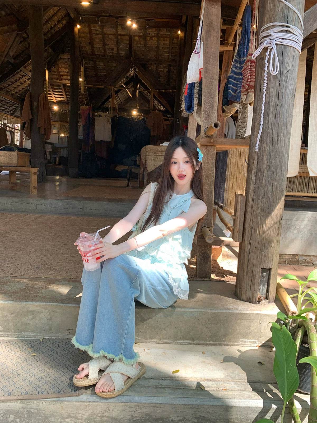 MUCHA Slim Fit Neck Lace Vest