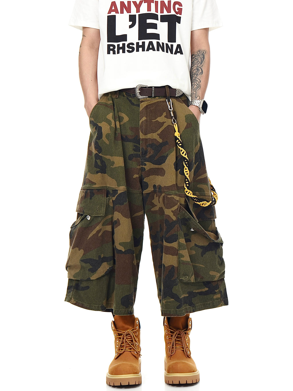 BLACKLISTS Washed Old Big Pocket Camouflage Tooling Shorts