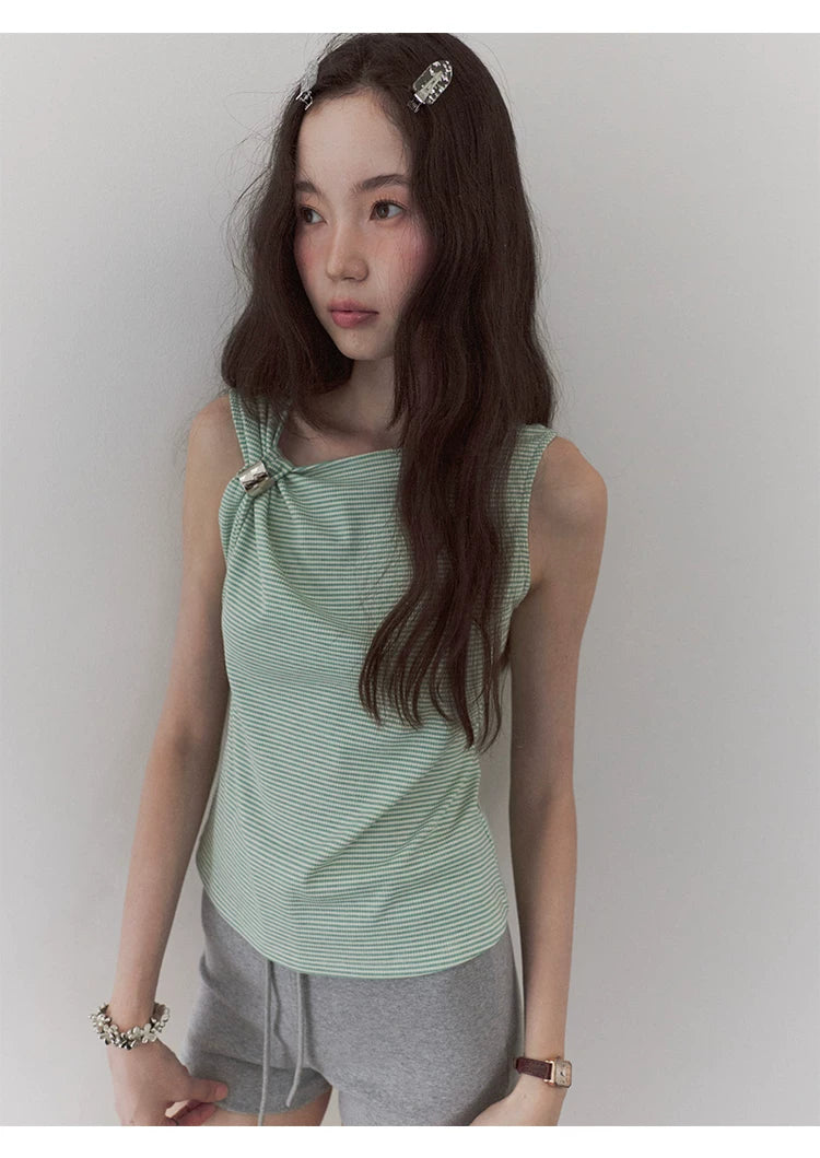 VOOE Irregular Kink Contrasting Striped Vest