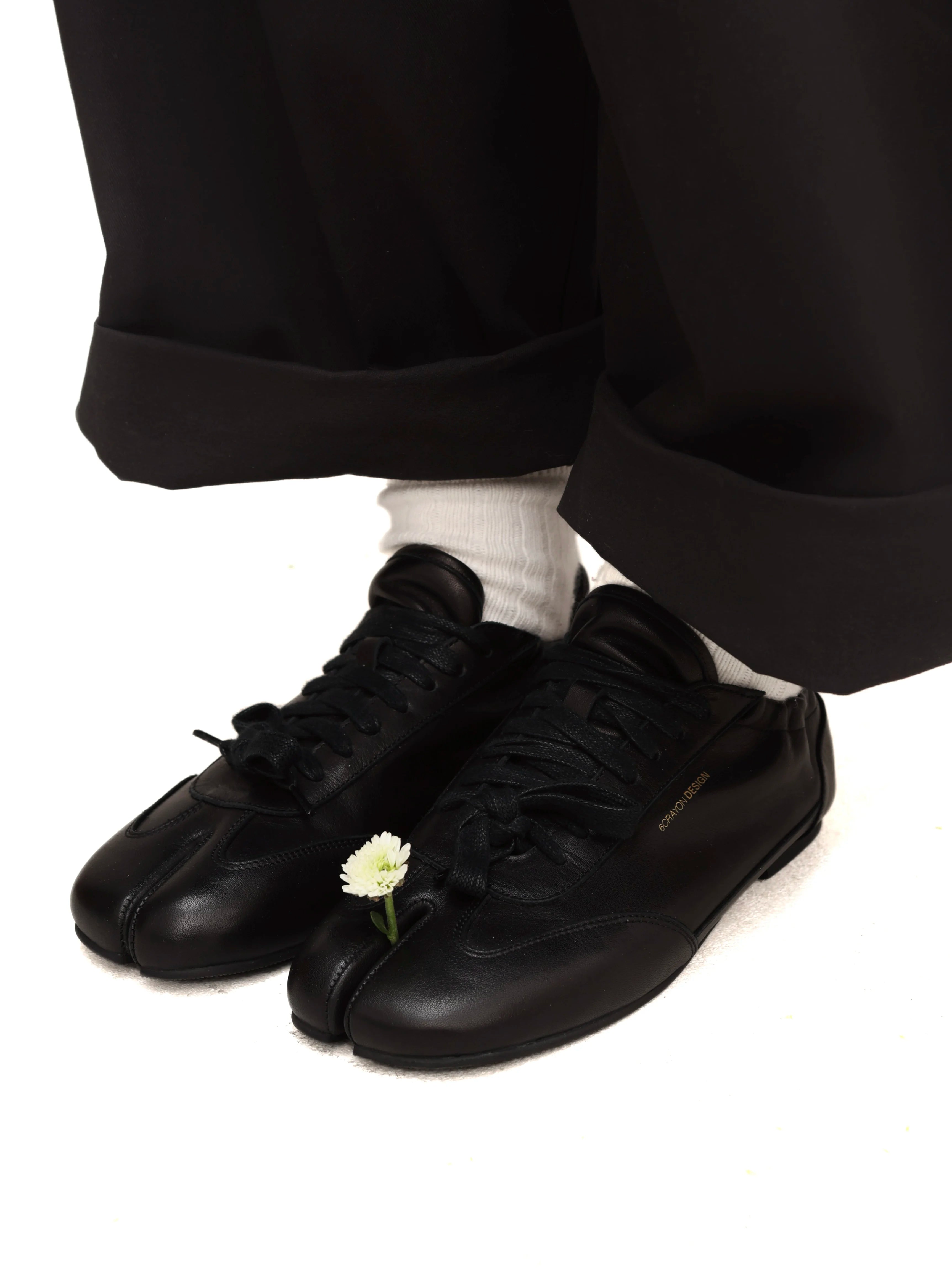 6CRAYON First Layer Waxed Soft Cowhide Split-toe Sneakers