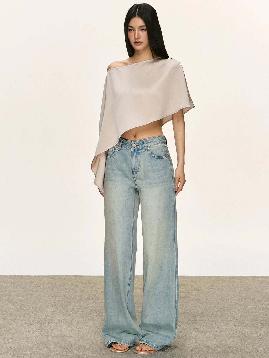 Anna Aneae Satin Slanted Shoulder Slim One-word Collar Short Tee