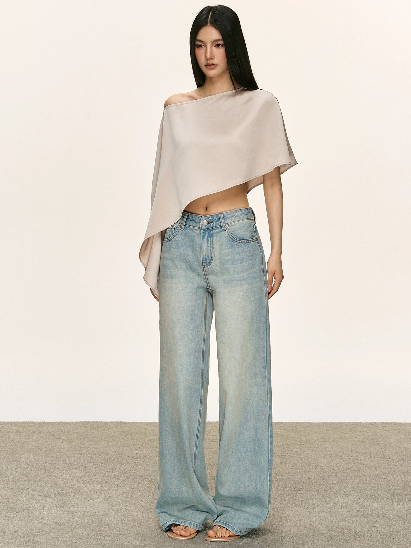 Anna Aneae Satin Slanted Shoulder Slim One-word Collar Short Tee