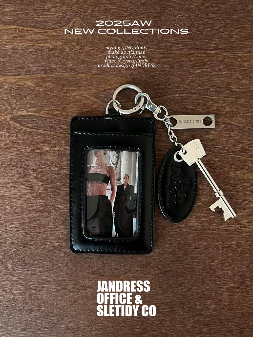 JANDRESS Oval Key Card Holder