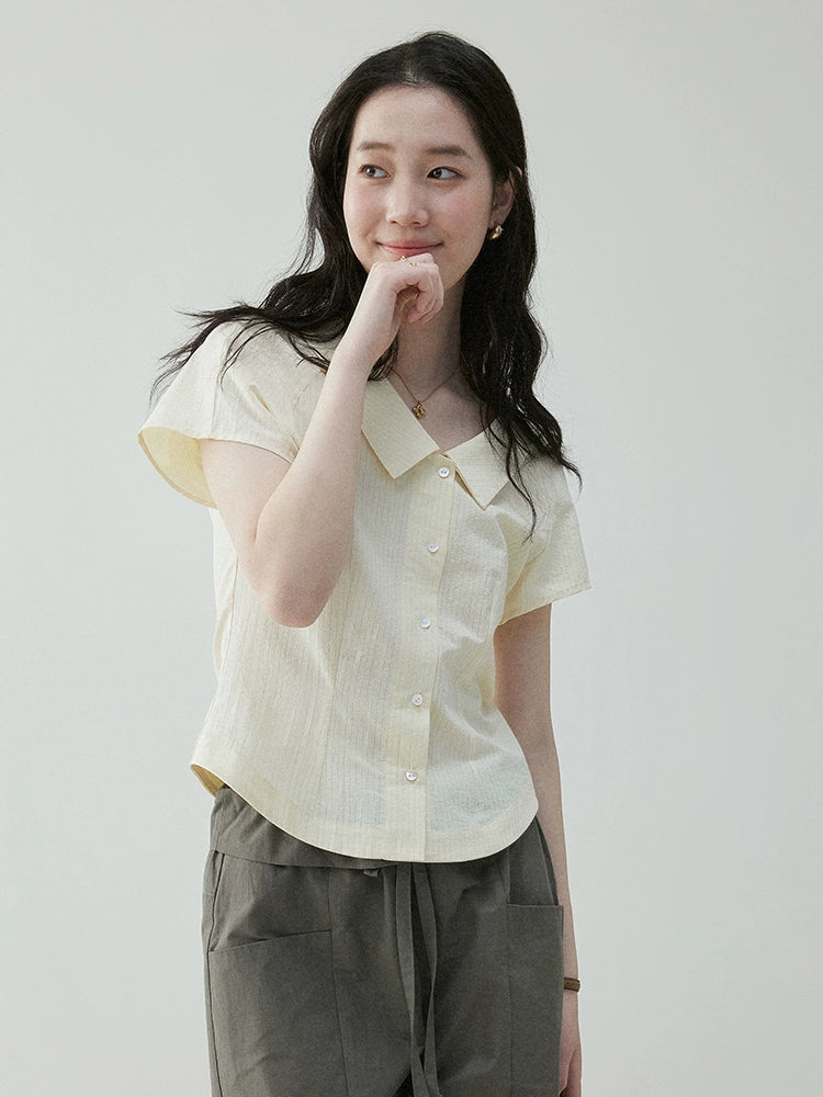 VOOE Lapel Slim Commuter Short-sleeved Shirt