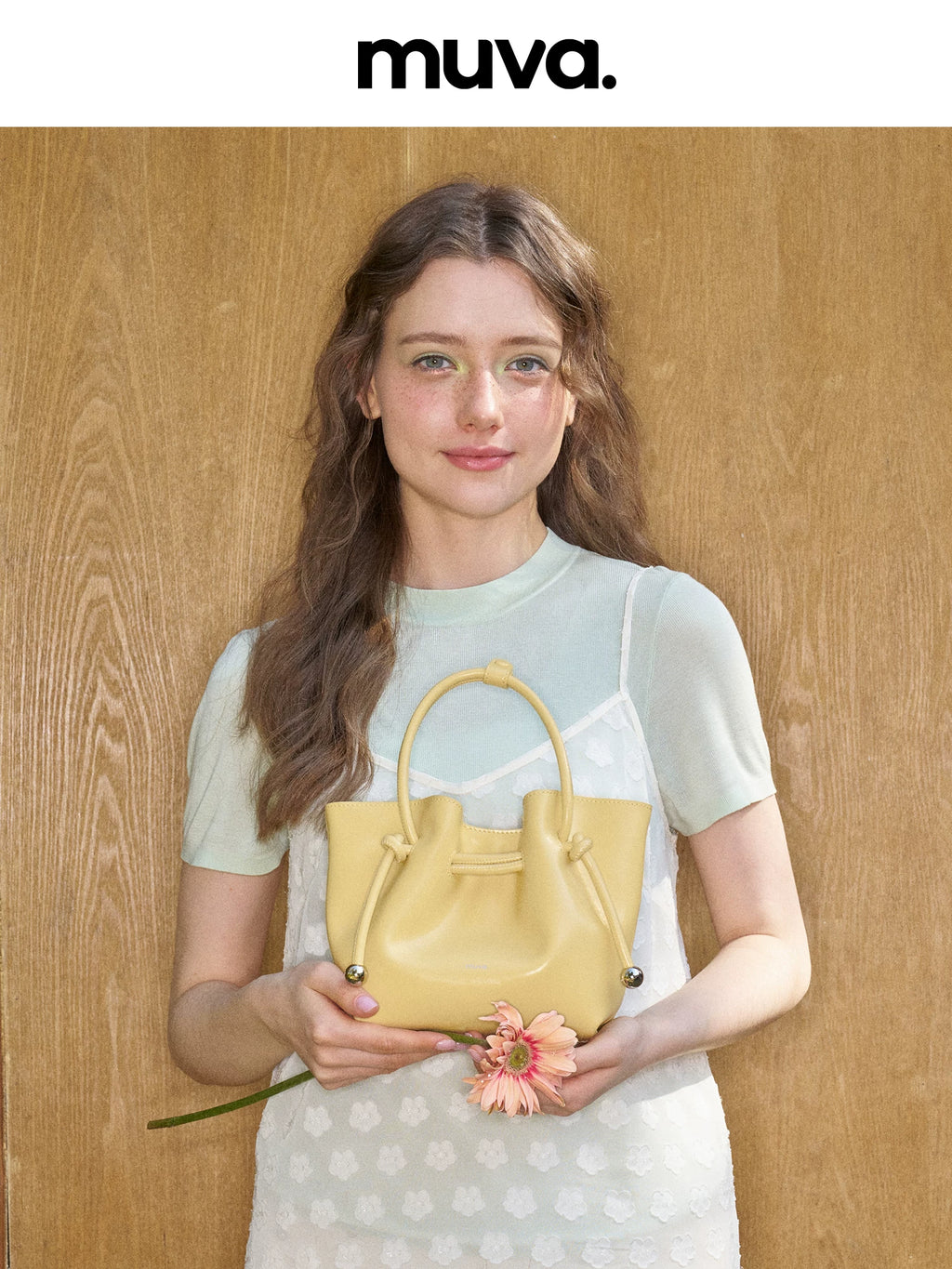 Muva Leather Hand-held Pleated Small Bag