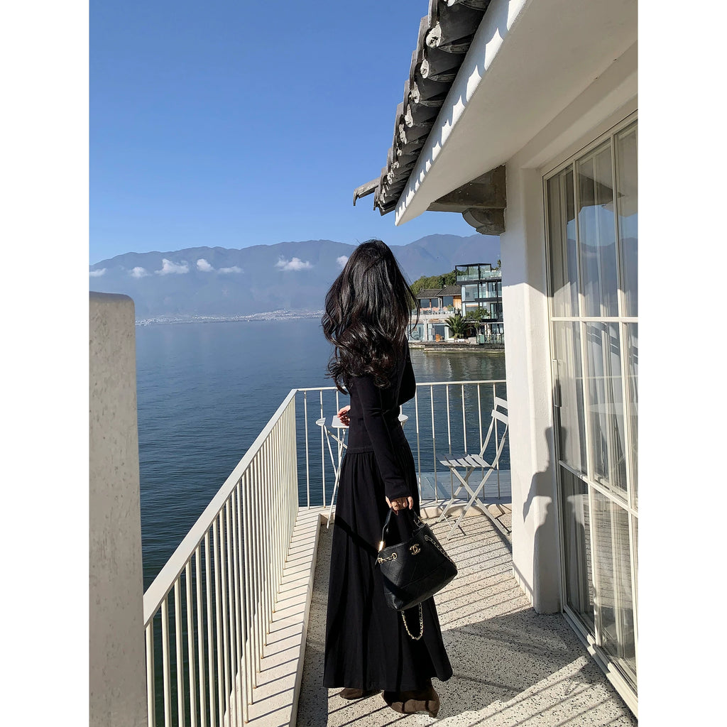 Pusumede Slim-fit Long-sleeved Knitted Sweater Pleated Drape Skirt Set