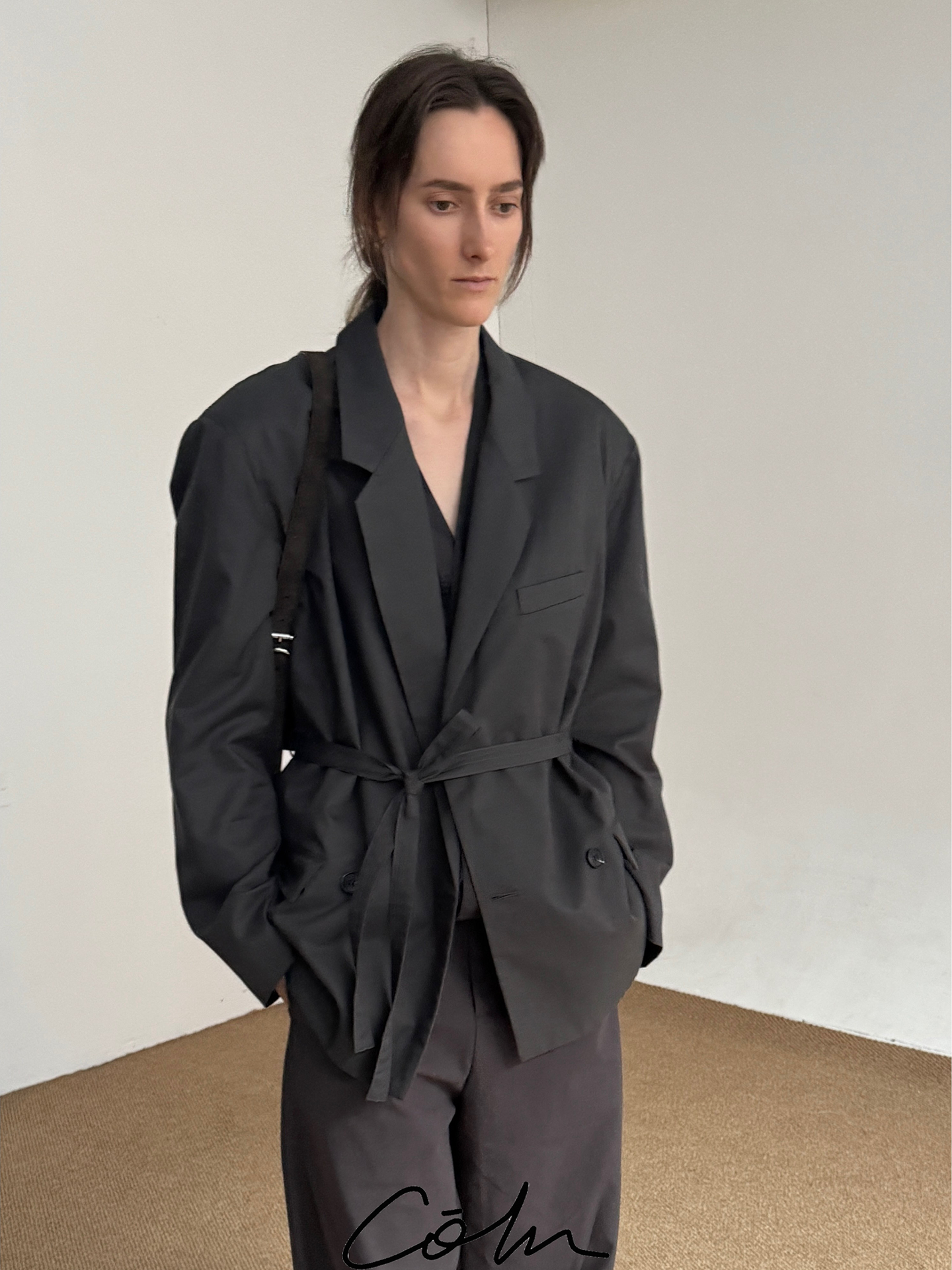 COLN Double-breasted Belt Suit