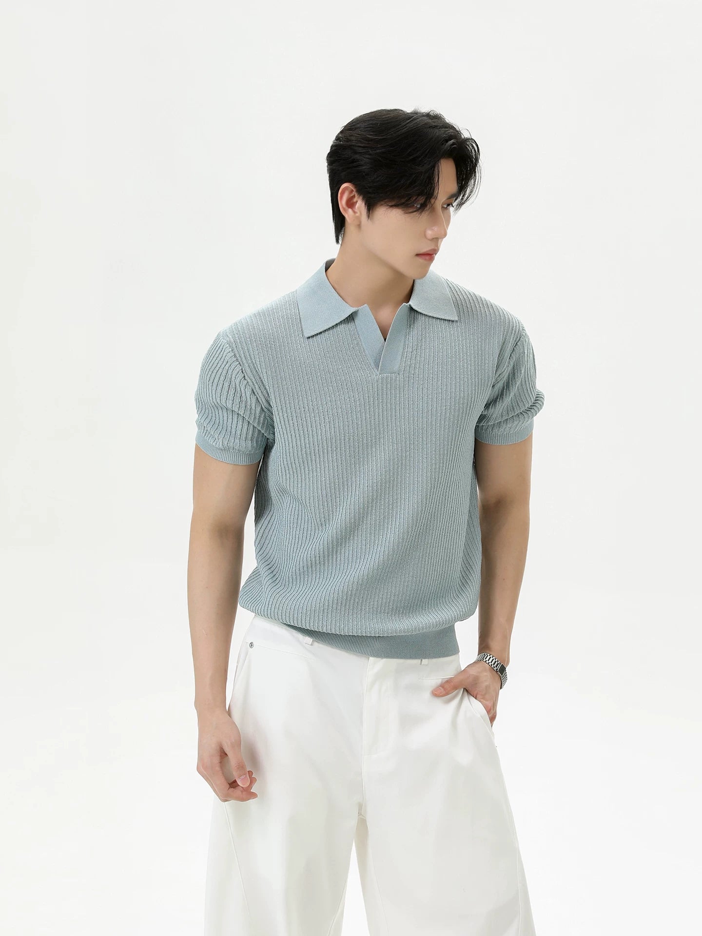 TURNTIDE V-neck Cold Silk Knitted Tee