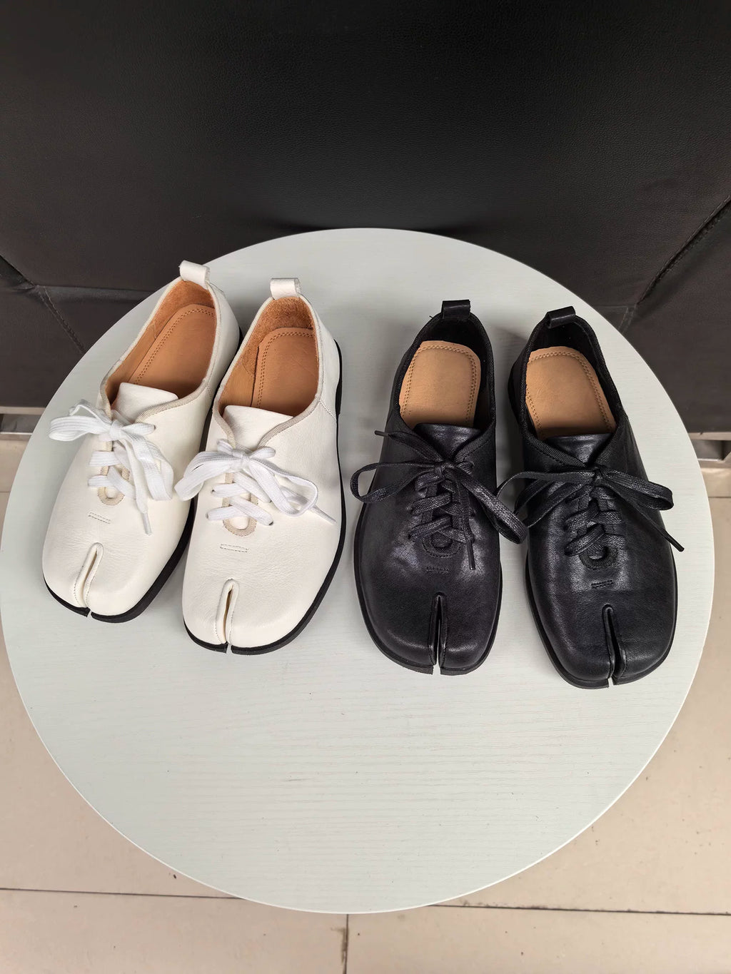 OQ Unfinished Ribbon Tabi Shoes