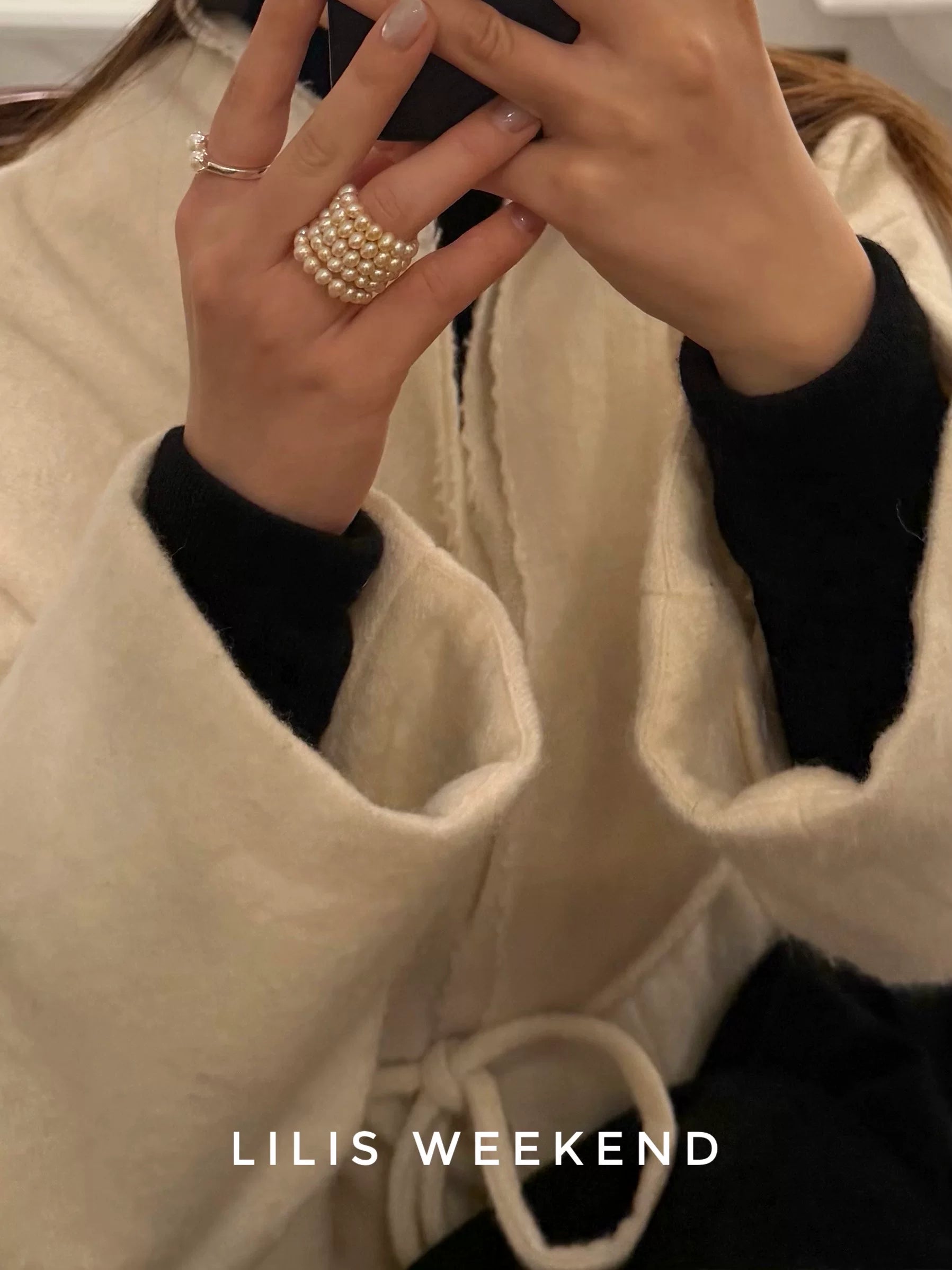 Lilis Weekend Vintage Multi-Layer Stretch Pearl Ring