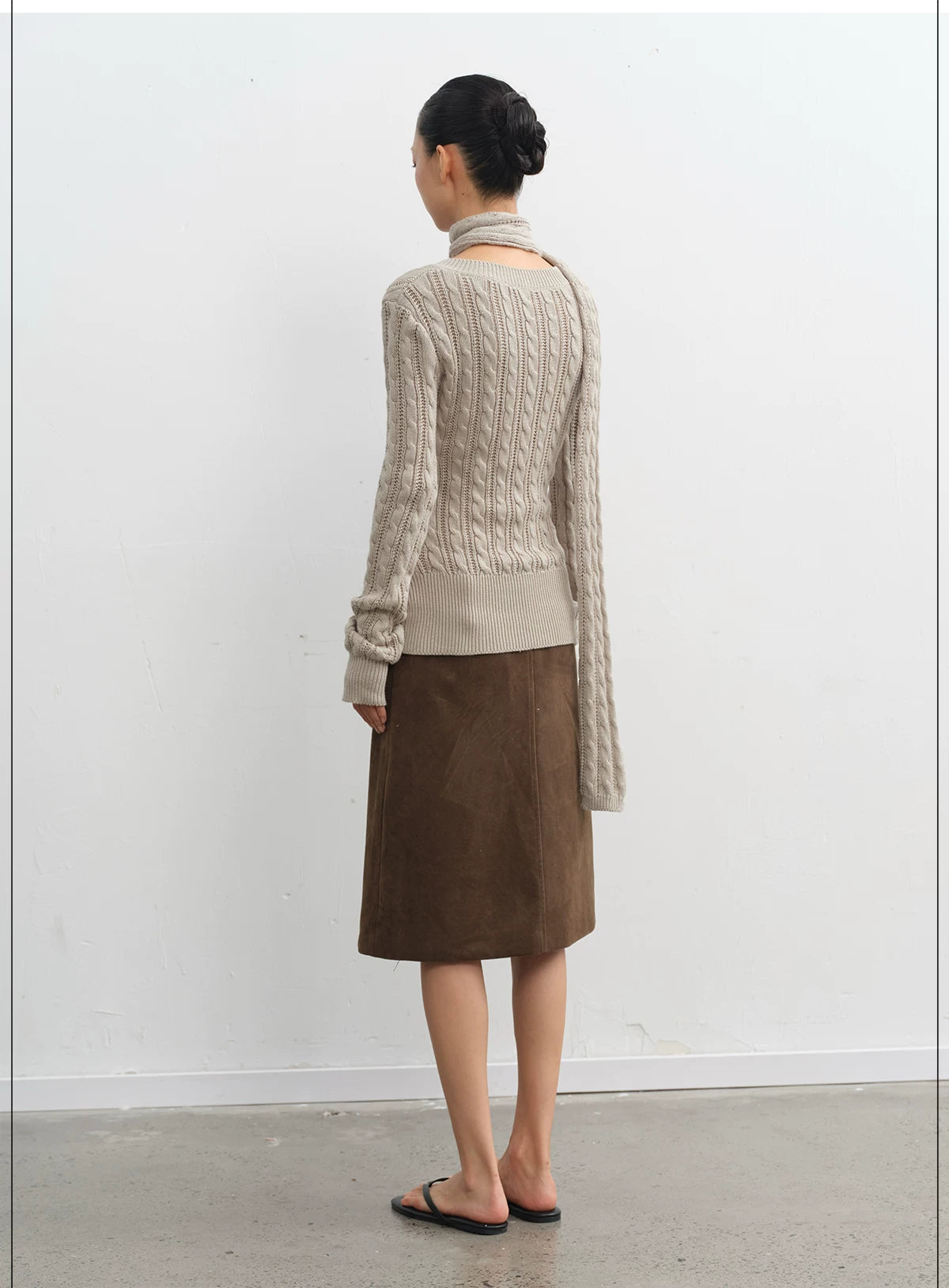 LINY LIBERTY Vintage V-neck Twisted Waist Knitted Sweater