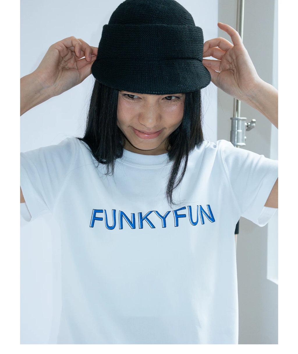 FUNKYFUN Contrasting Color Front Shoulder Simple Tee