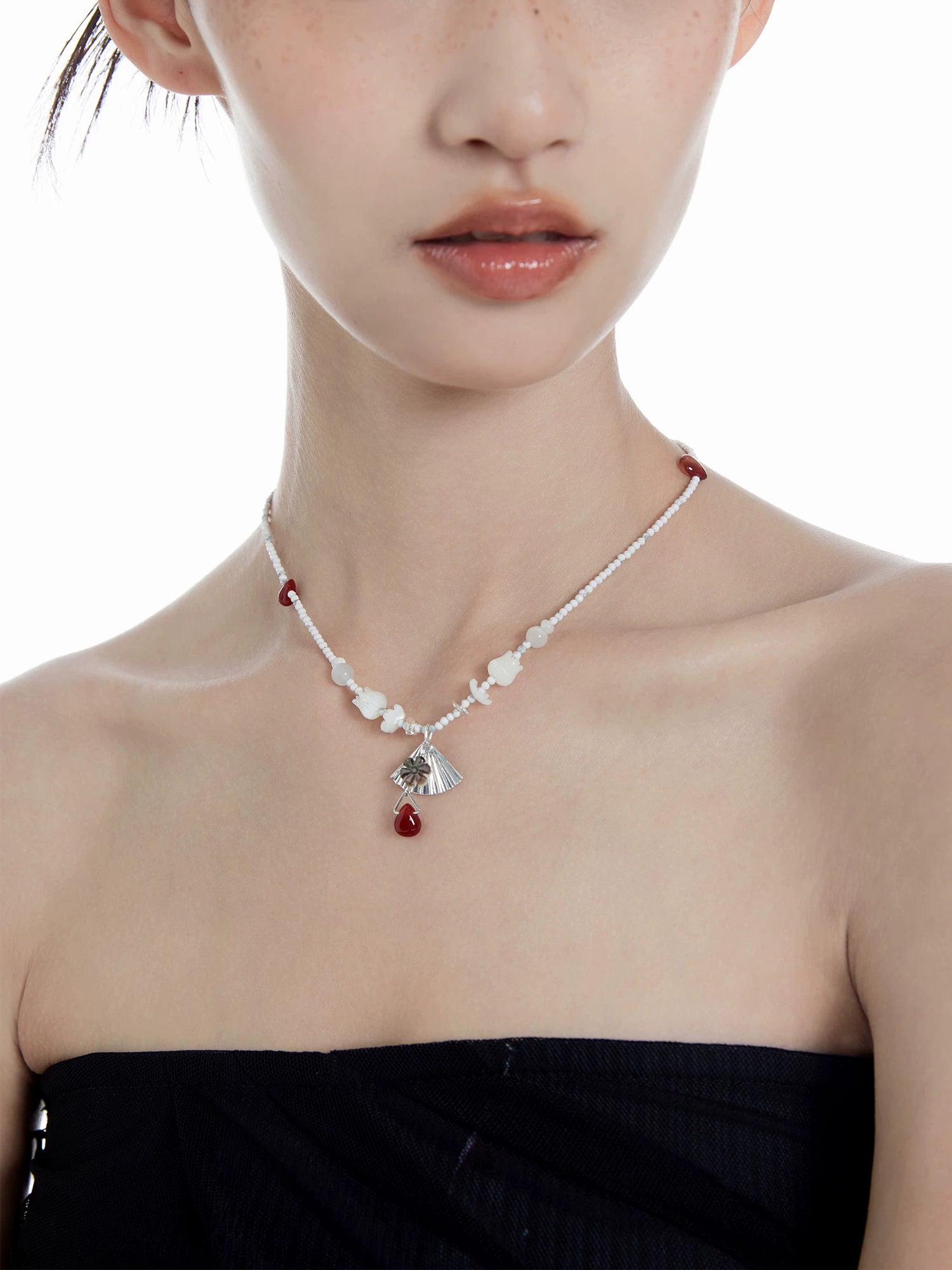 NO SOLUTION Turquoise Agate Beaded Chinese Folding Fan Necklace