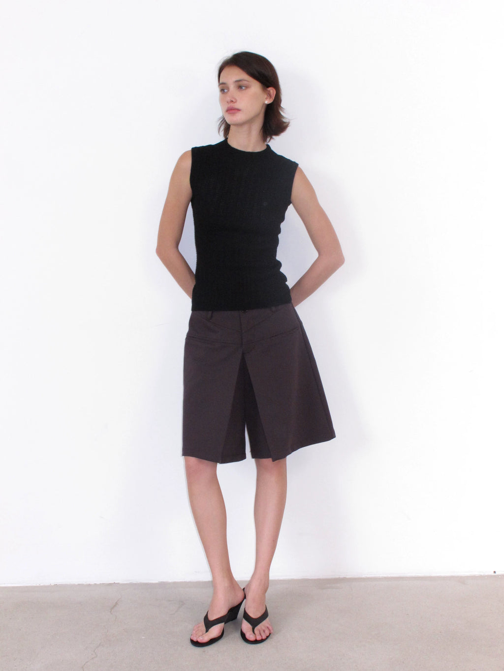 NOT UGLY Woven Small Turtleneck Slim Vest