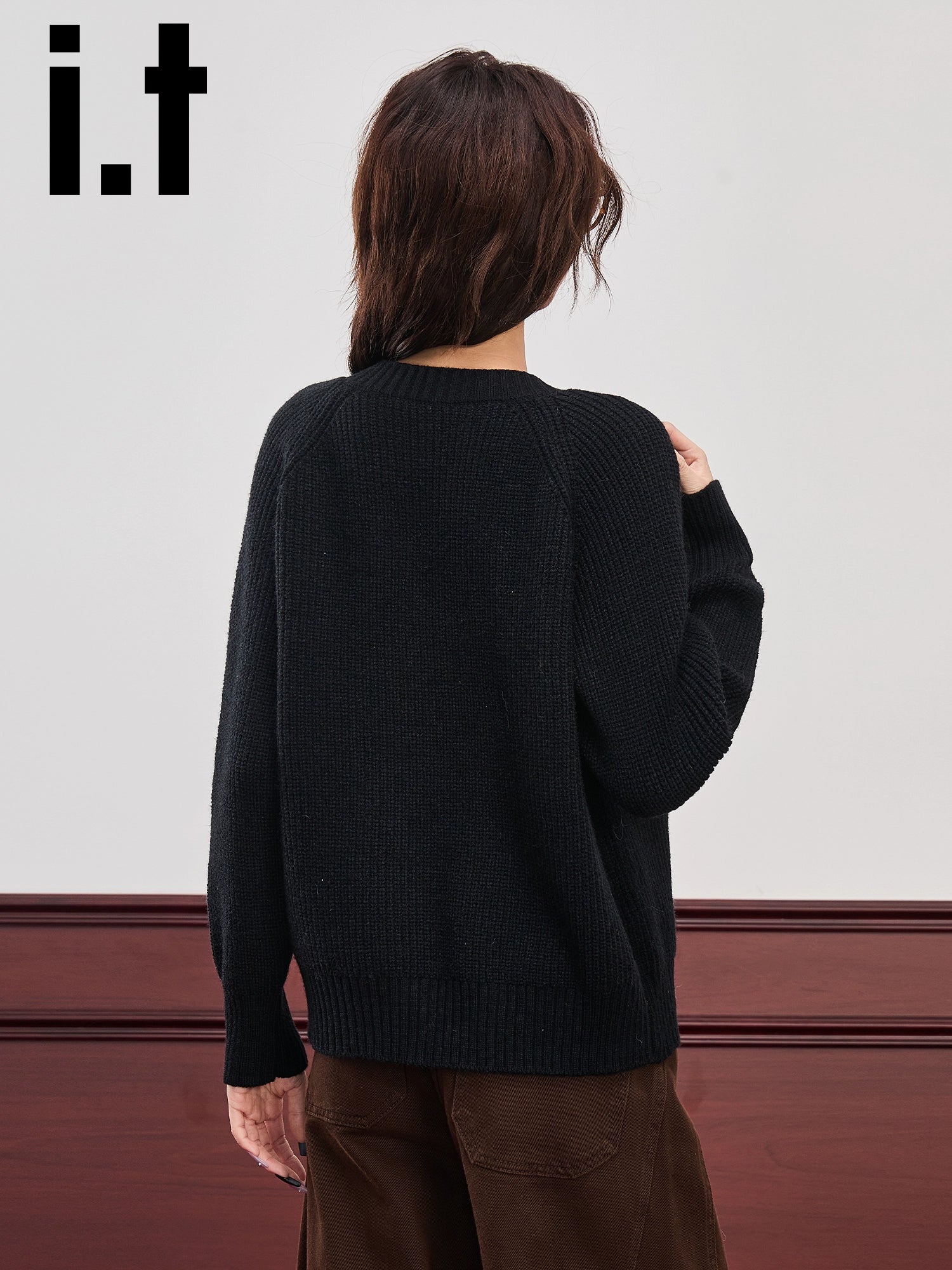 IT: CHOCOOLATE Button-down Knitted Cardigan