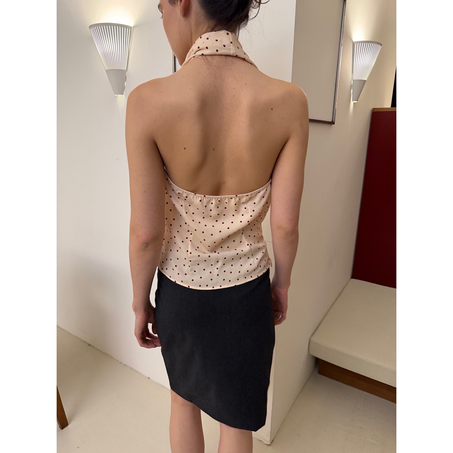 Set for life Sleeveless neck cross collar waist top