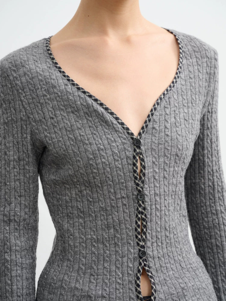 LINY LIBERTY Simple Slim-fitting Long-sleeved Knitted Base