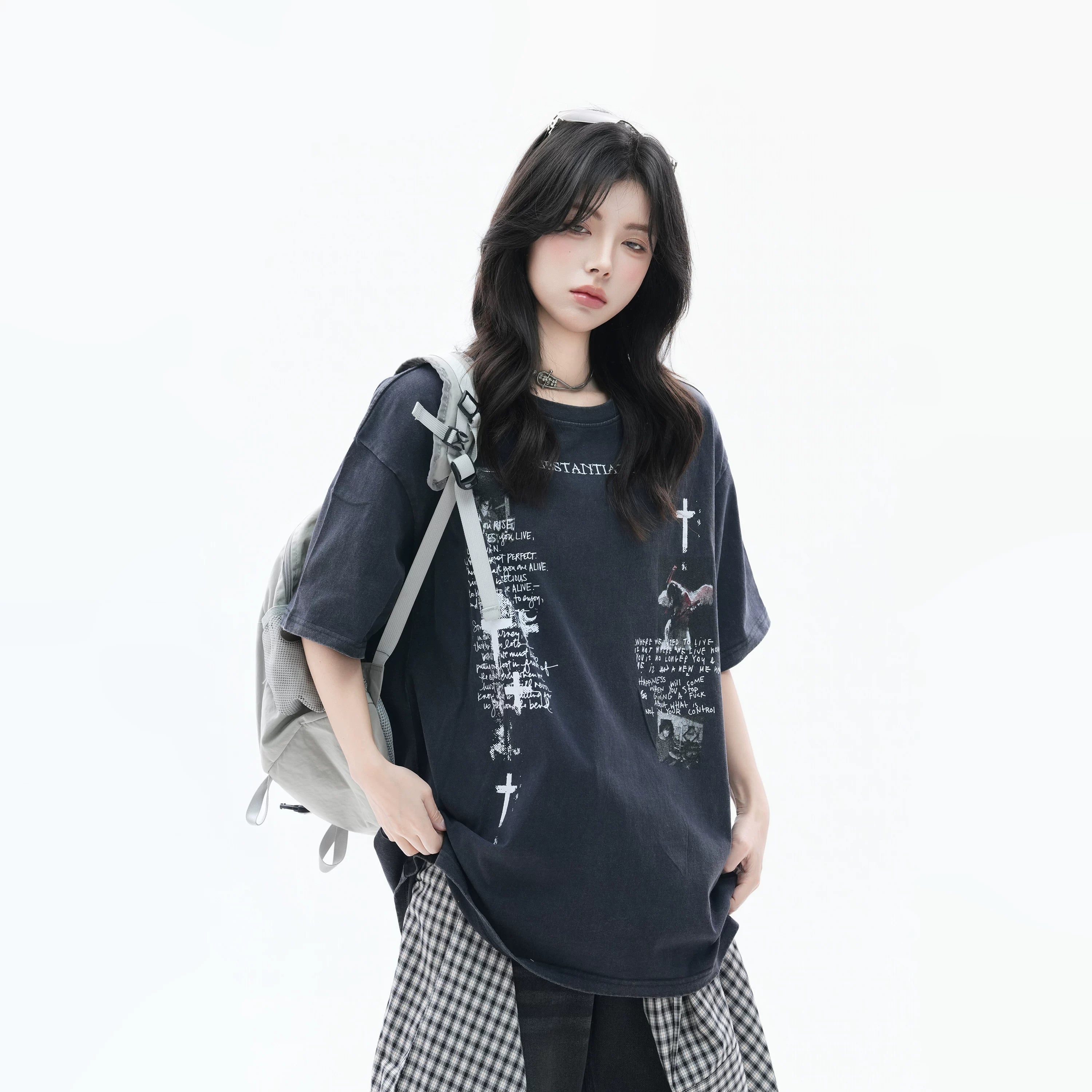 Zuocisankon Cross Printed Loose Tee