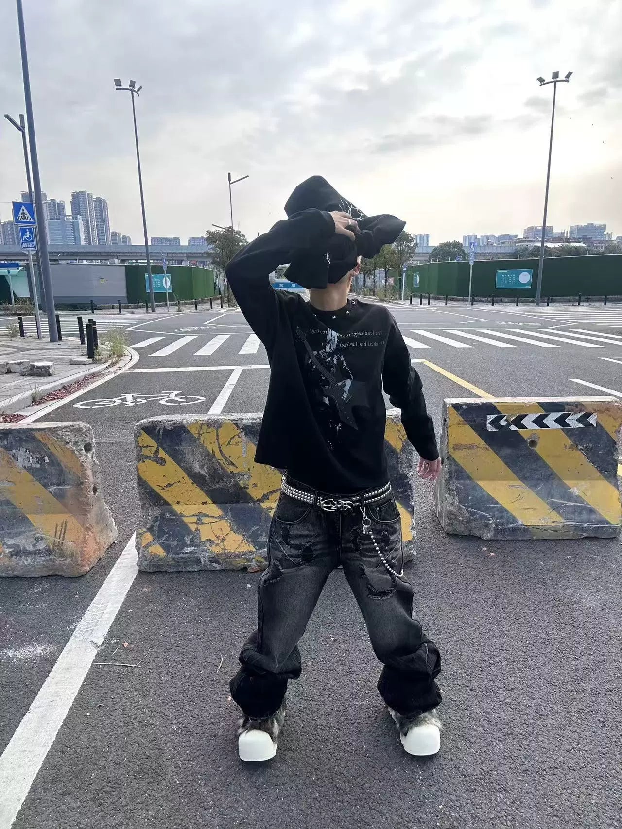 DETW 24AW Washed Diablo "Portrait Guitar" Rivets Light Sub-slogan Long Sleeve Tee