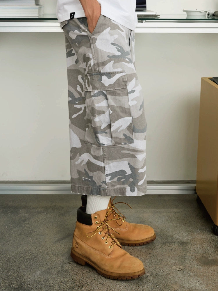 SUPERTOFU Worn Old Camouflage Twill Cropped Pants
