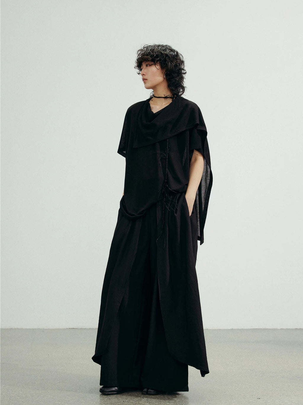 SUNYVONNE V-neck Irregular Ice Silk Knitted Shawl Tee