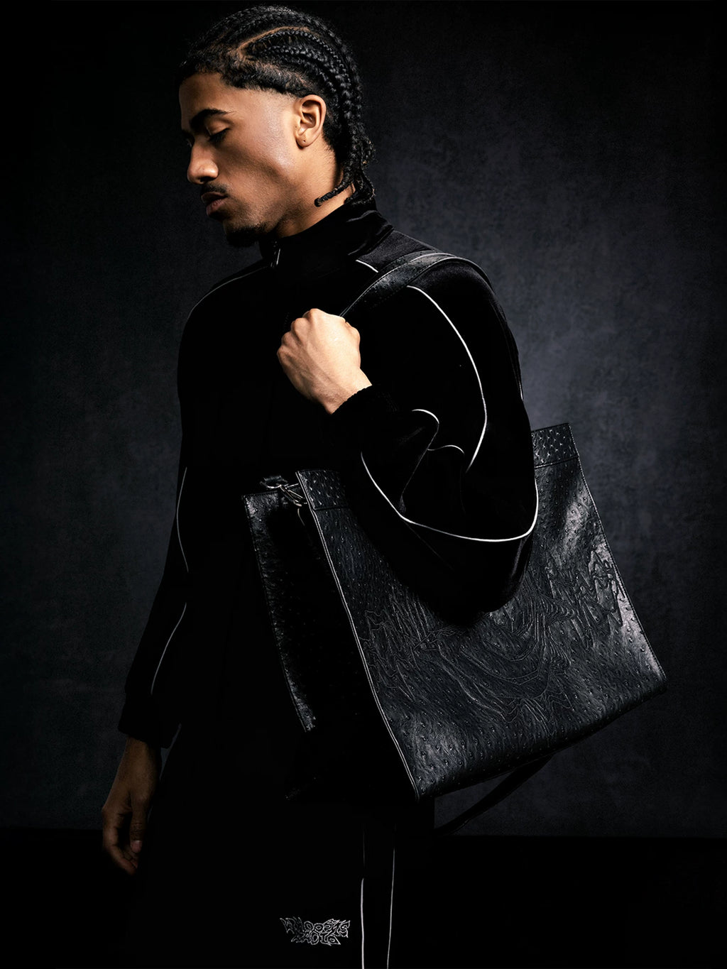 WHOOSIS Commuter and Leisure Large Capacity Handbag