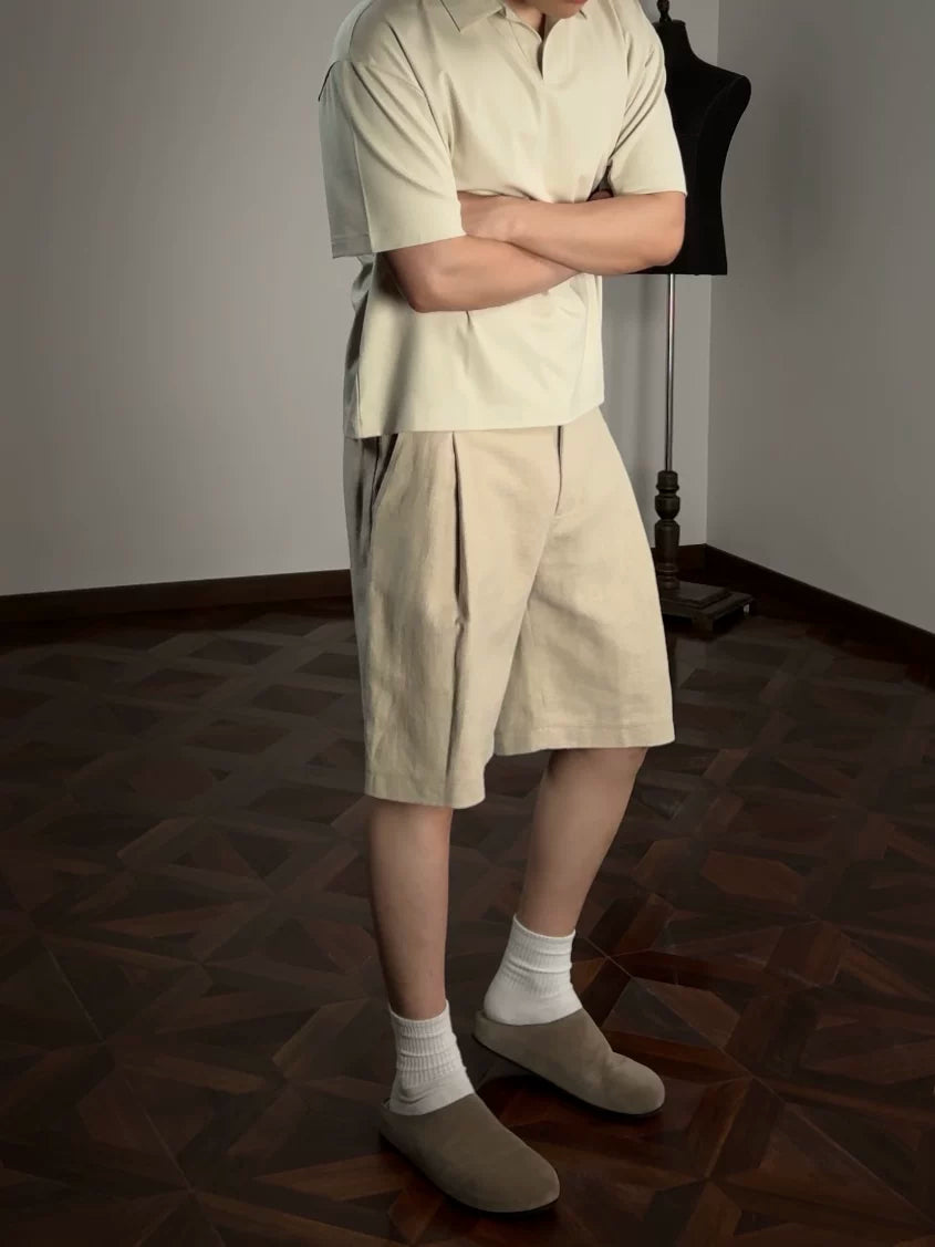 AMBSOM Pleated Straight-leg Shorts