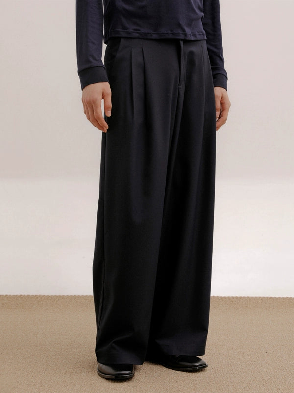 COLN Loose Straight Multi-pleated Casual Trousers