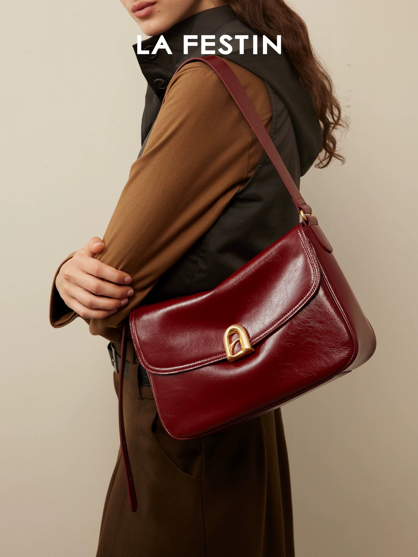 La Festin Large Capacity Crossbody Underarm Bag