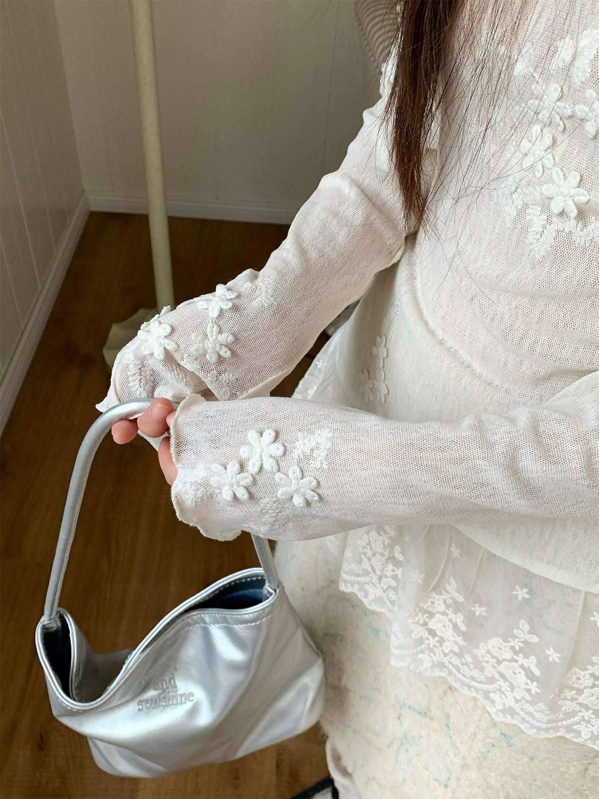 MUCHA Three-dimensional Embroidery Thin Slim Long Sleeves
