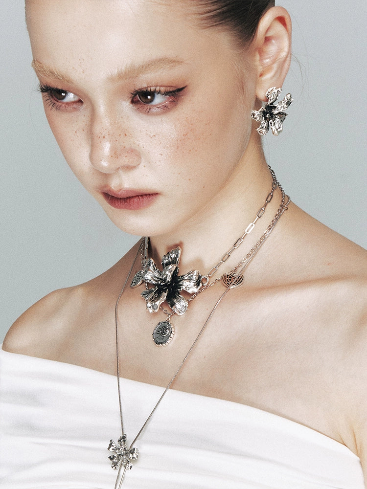 1JINN Retro Metal Three-dimensional Flower Double-layer Clavicle Chain