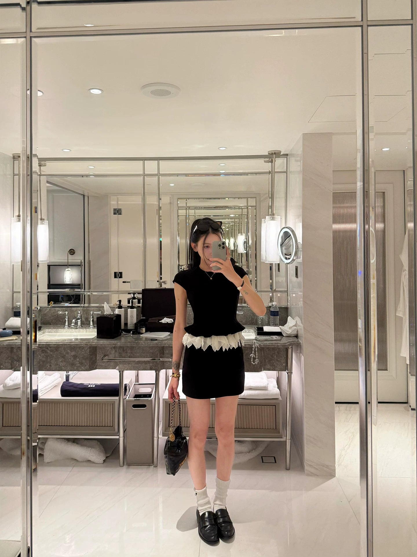 YOUNG KYLIN Lace Hem Tee Skirt Set