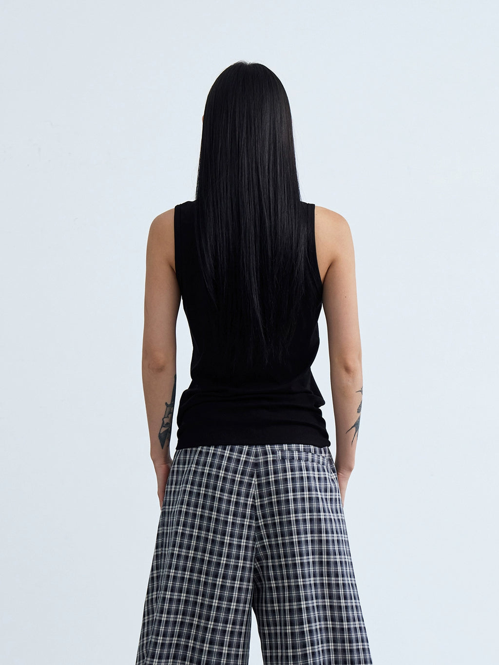 PEOPLESENSE Henry Collar Slim-fit Sleeveless Vest