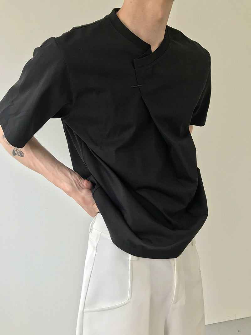 COLN Casual Neckline Pleated Tee