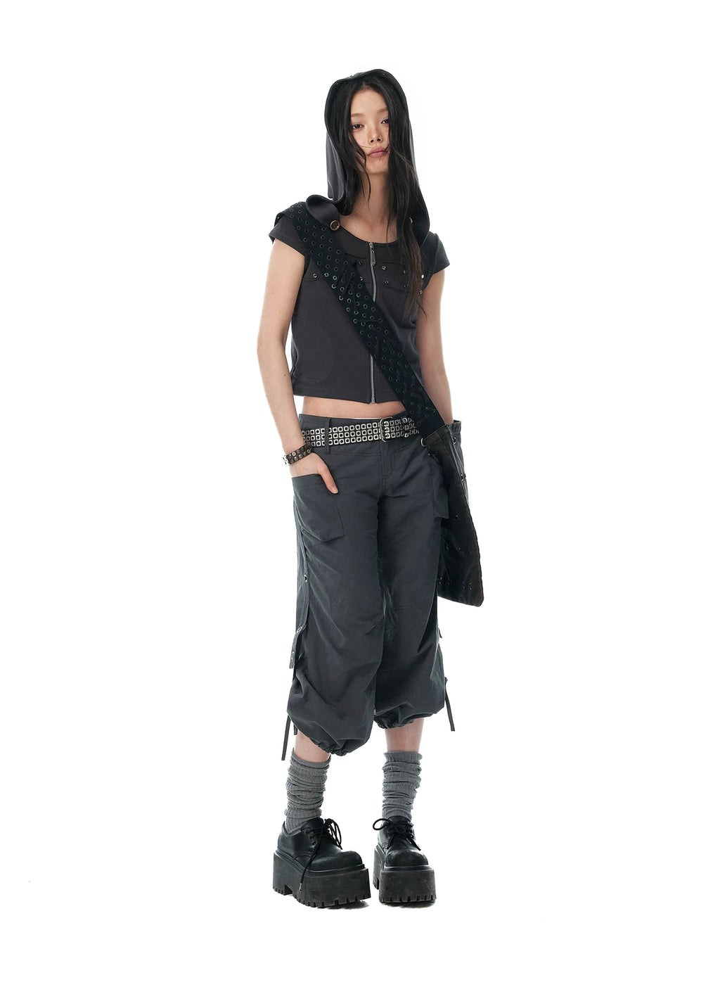 JIKOO Hand Sewn Rivet Removable Oblique Hooded Tee