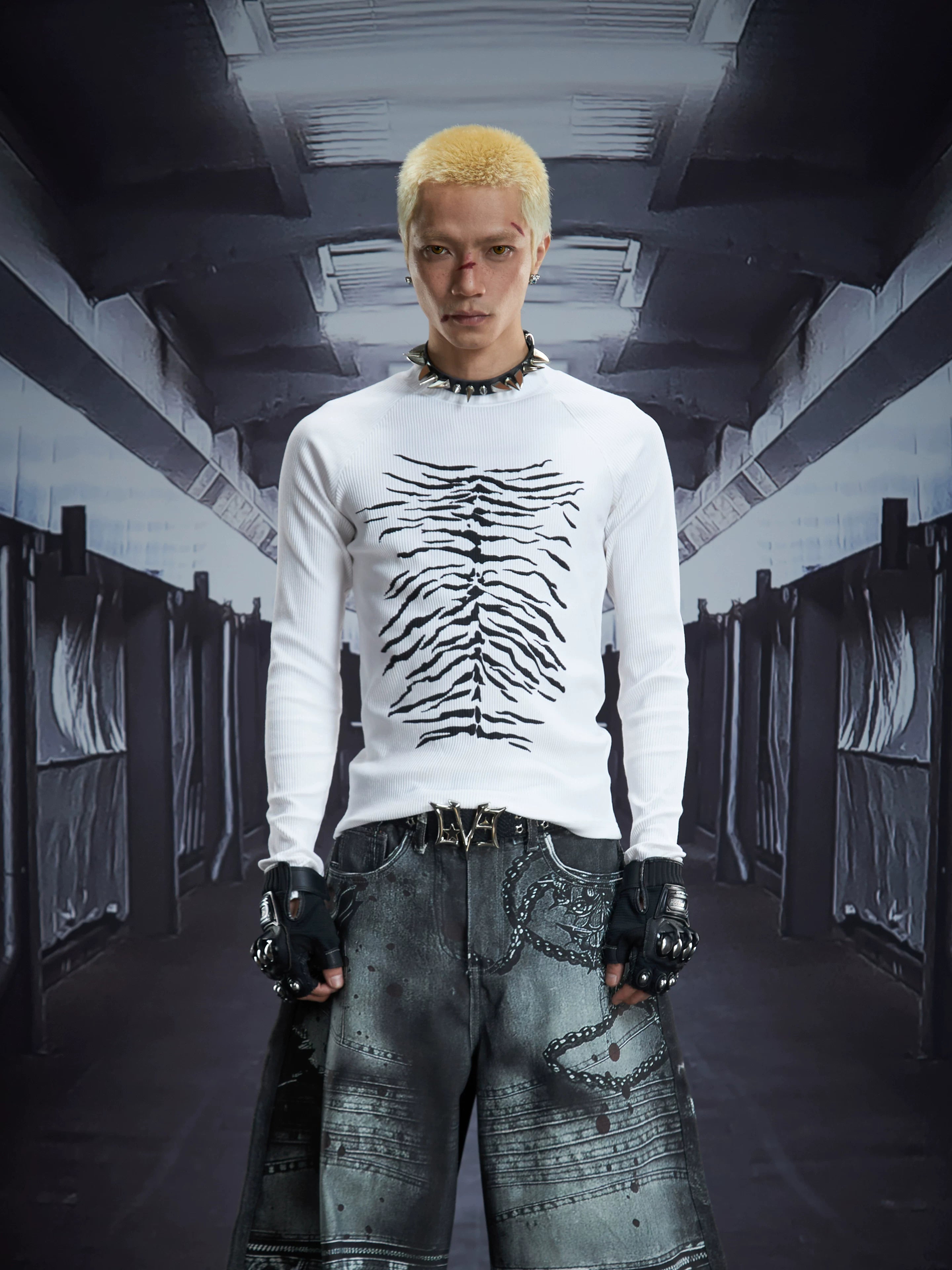 NOMANIAI Slim-fit Short Crew Neck Knitted Sweater