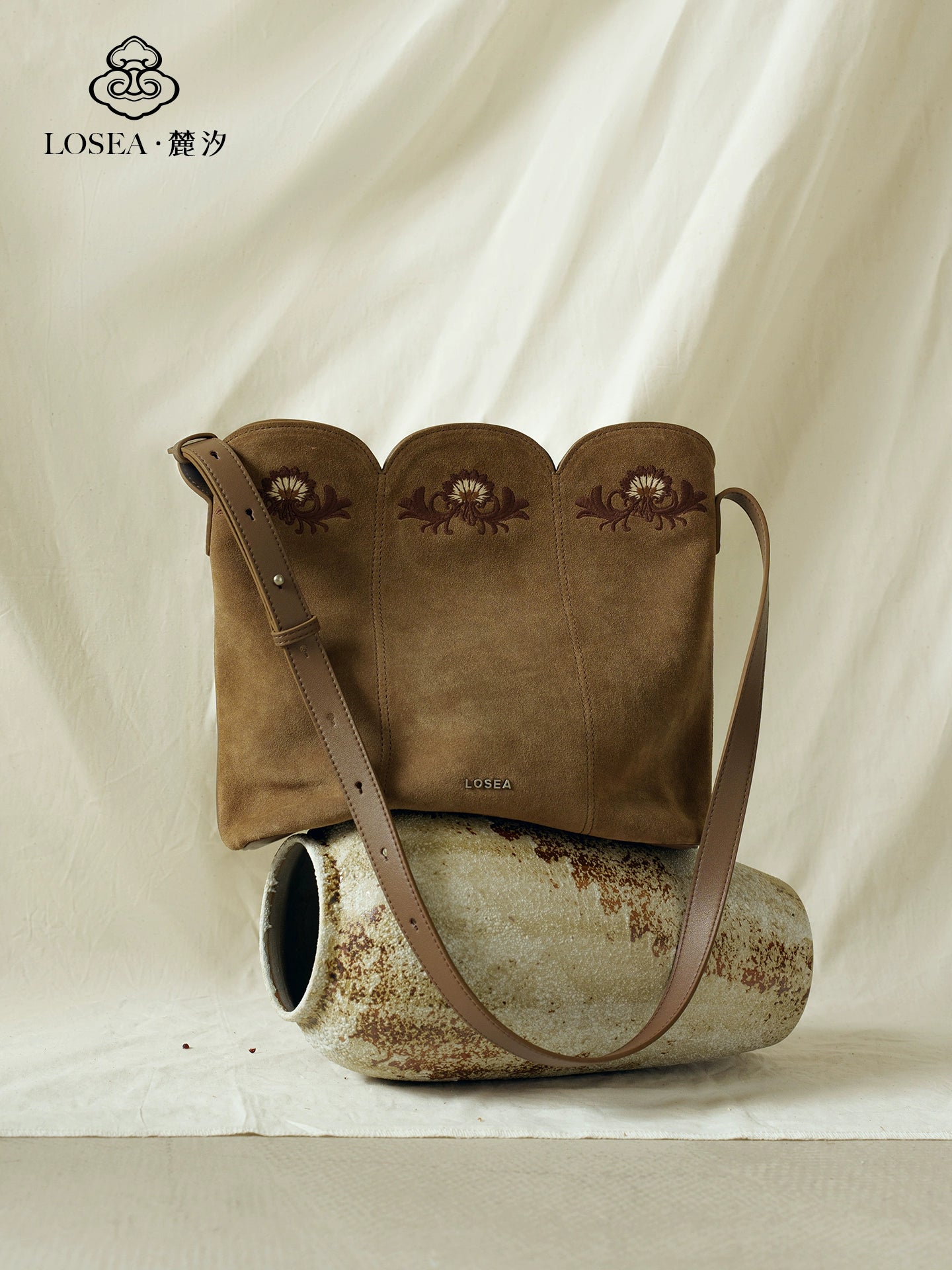 LOSEA Leather Matte Messenger Bag