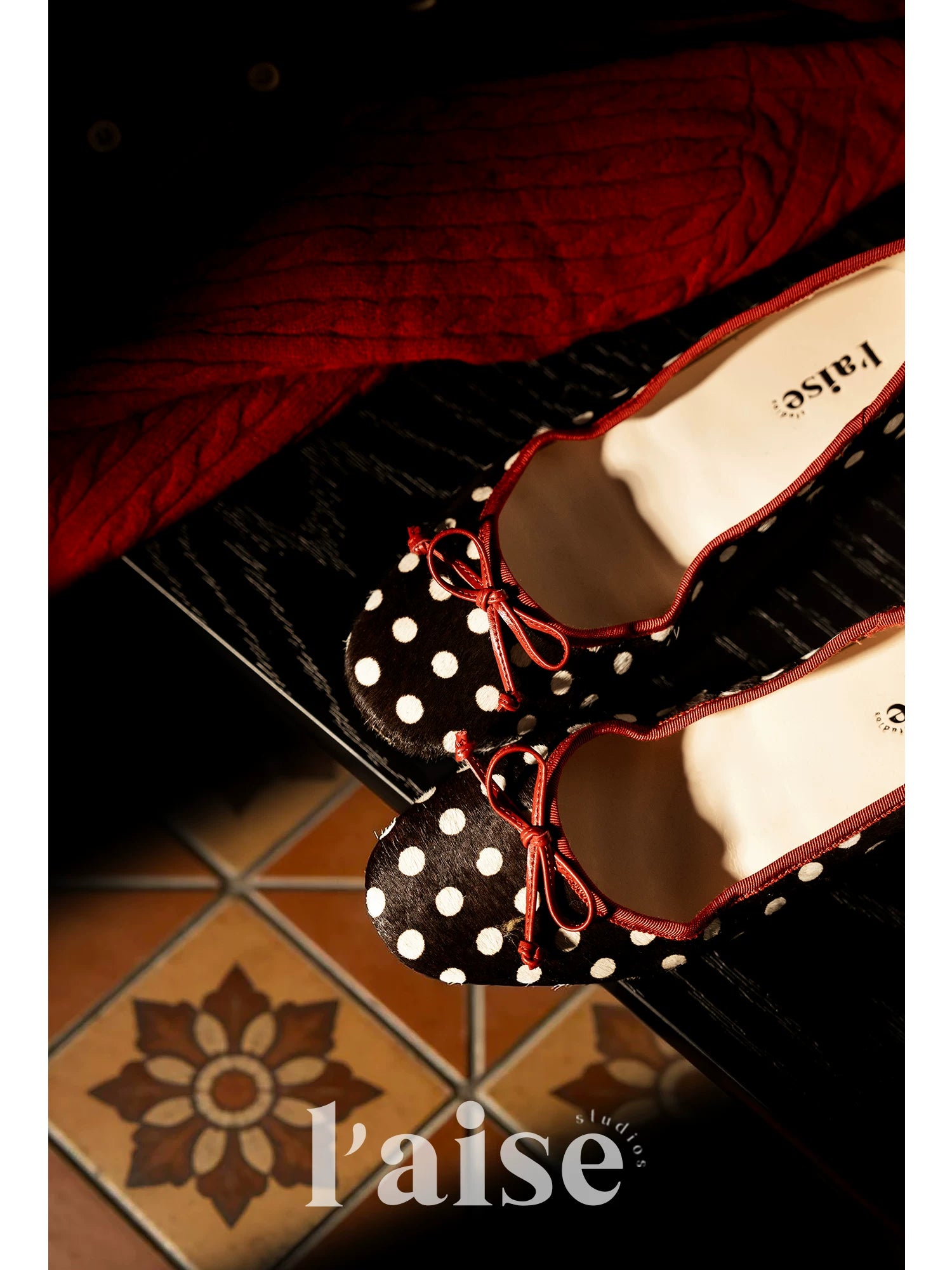 L'aise Vintage Polka Dot Flat Versatile Shoes