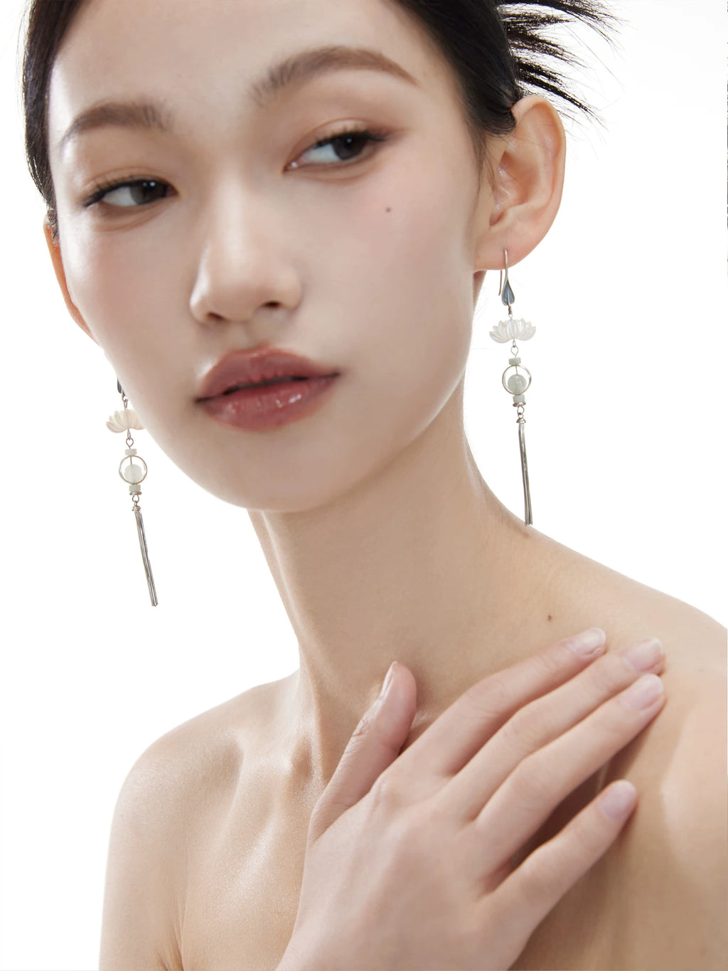 NO SOLUTION Lotus Leaf Fringed Earrings