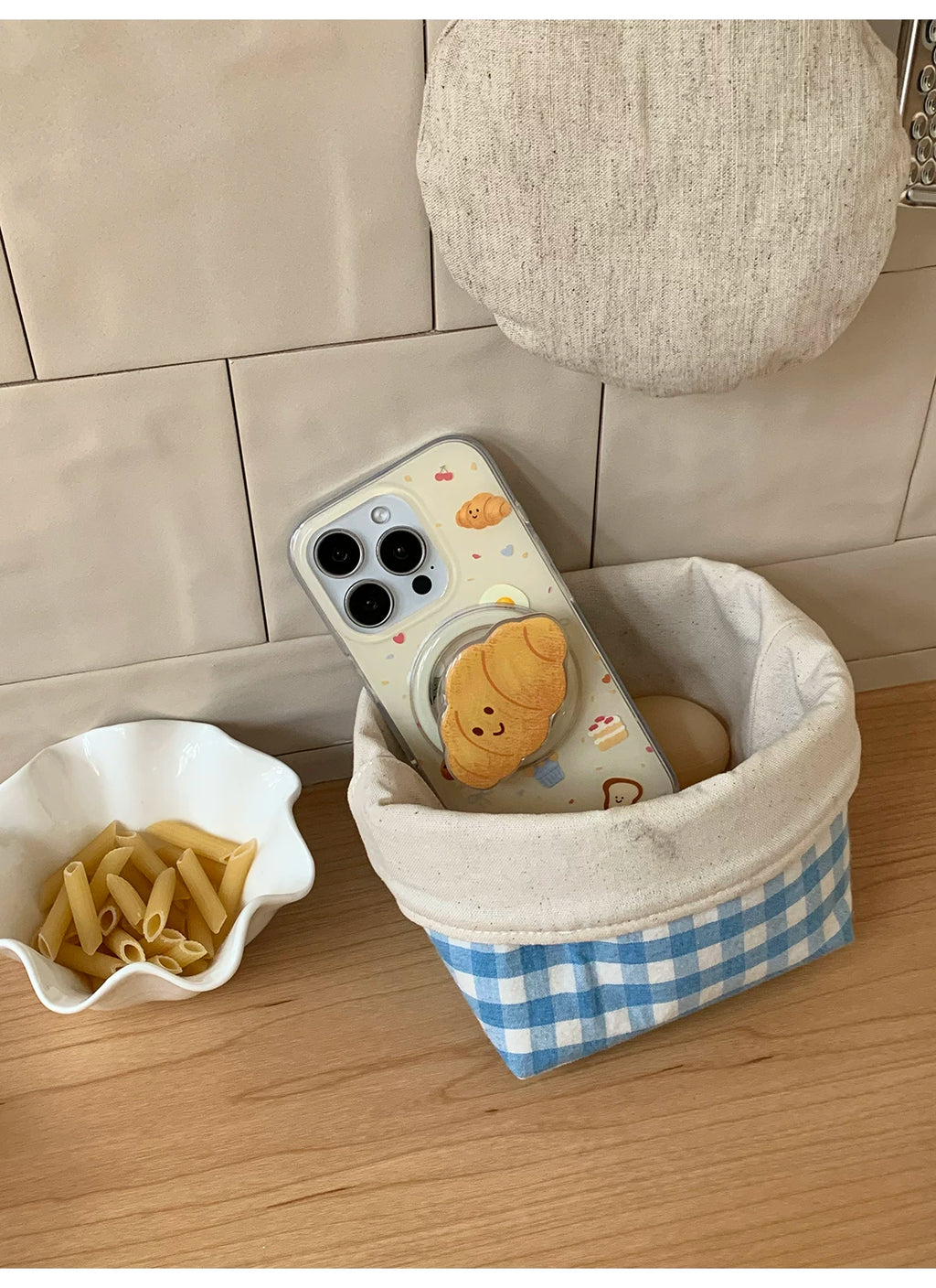 Kano Bread Print Mobile Phone Case with Stand