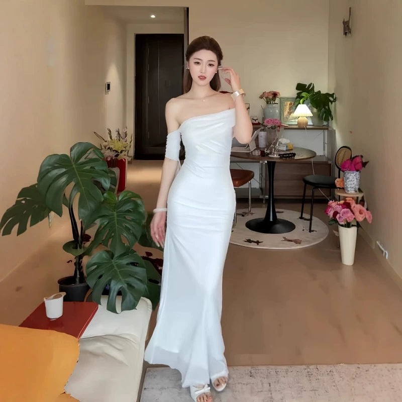 Instunning High-end Slanted Shoulder Streamer Dress