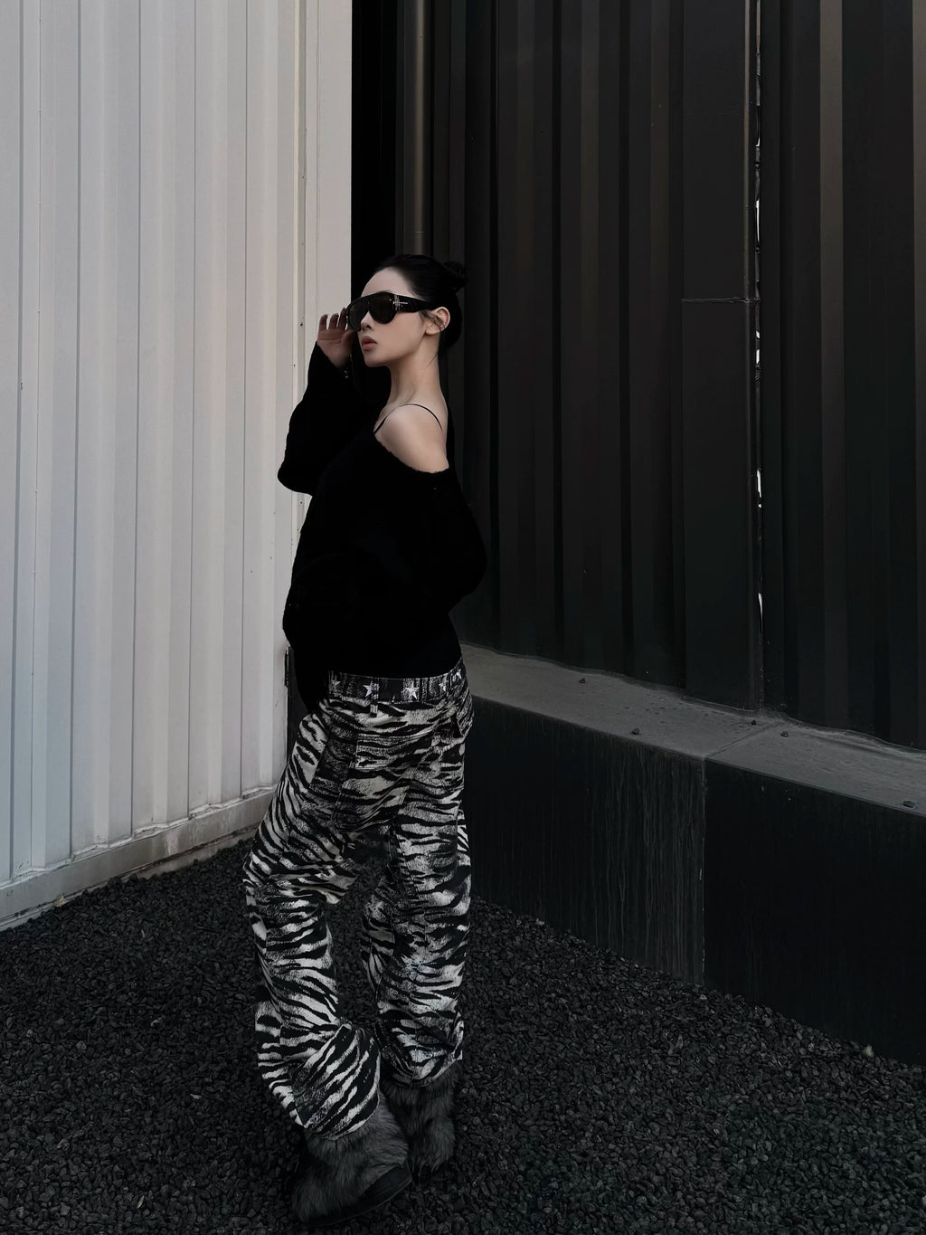 DETW Zebra-striped Slanted Waist Straight Stack Visual Jeans