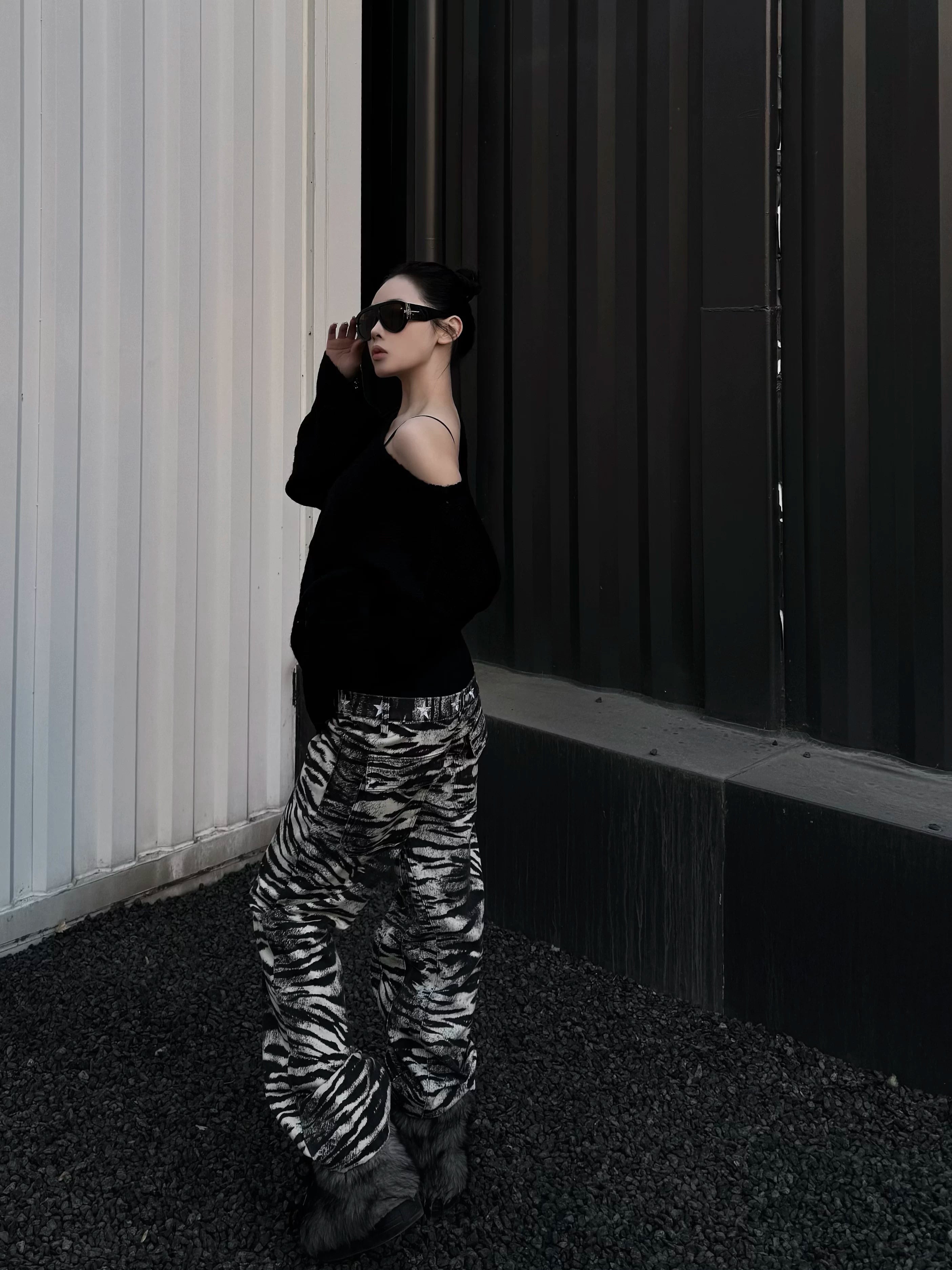 DETW Zebra-striped Slanted Waist Straight Stack Visual Jeans