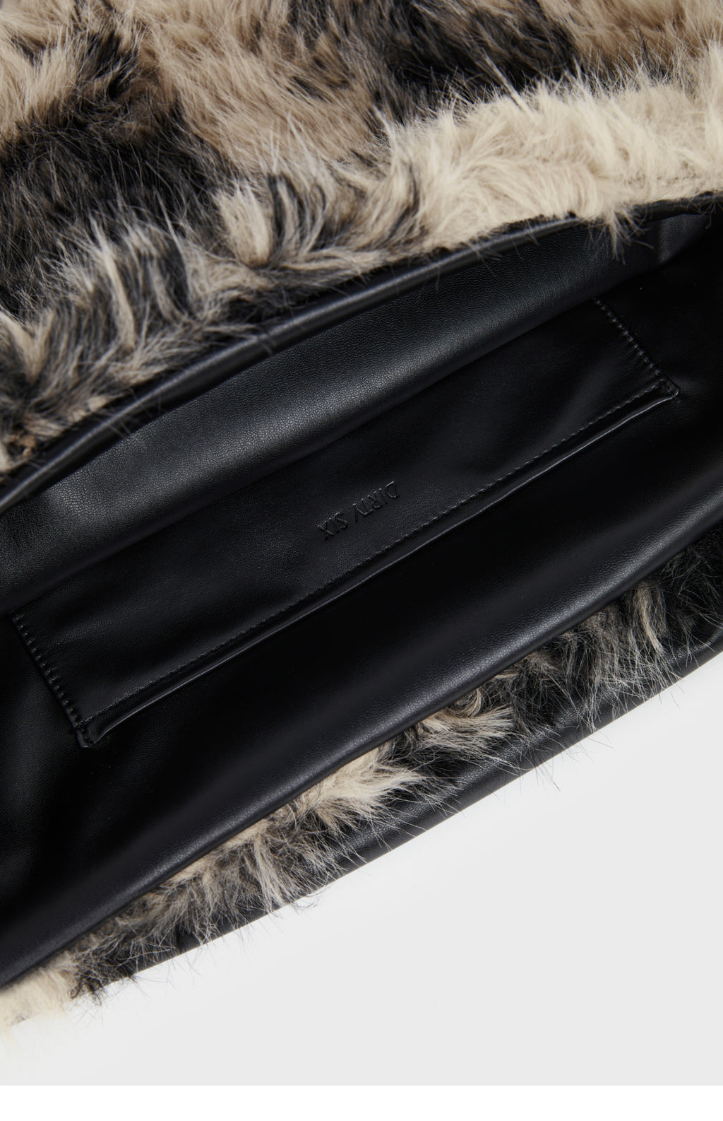 DirtySix "An Oat Cow" Wandering Wind Large Hairy Bag