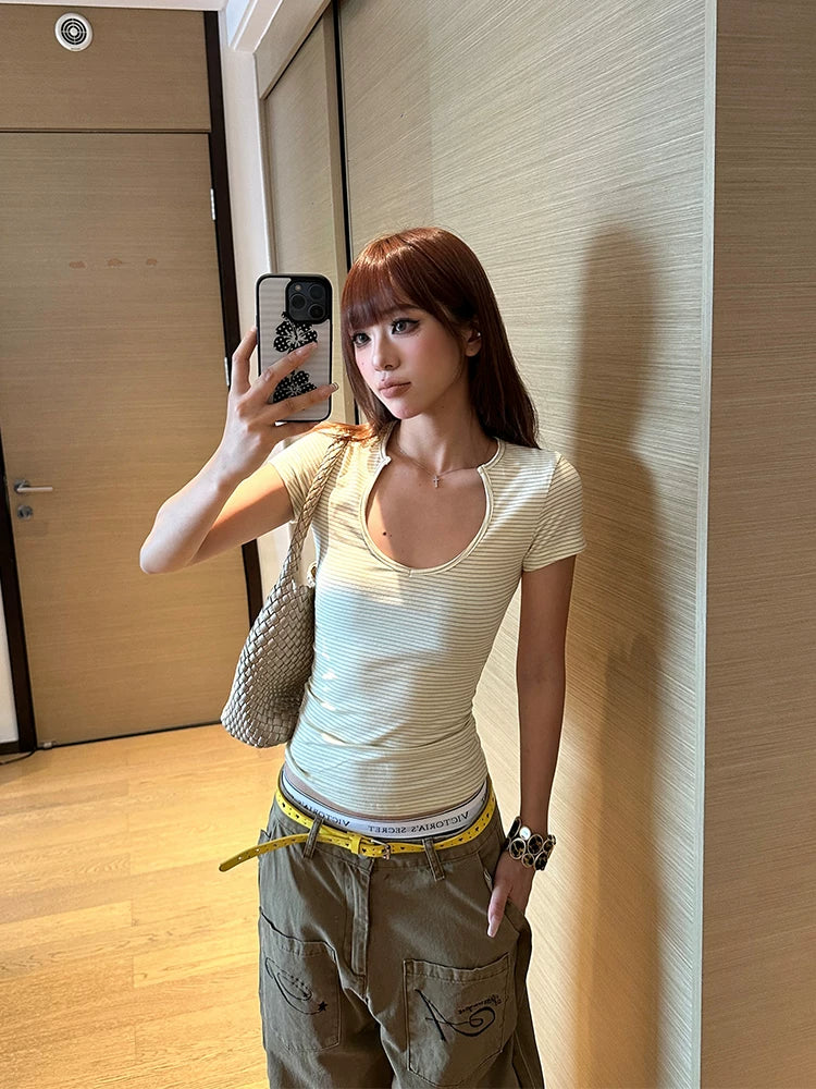 EAHO Striped U-neck Front Shoulder Slim and Thin Tee