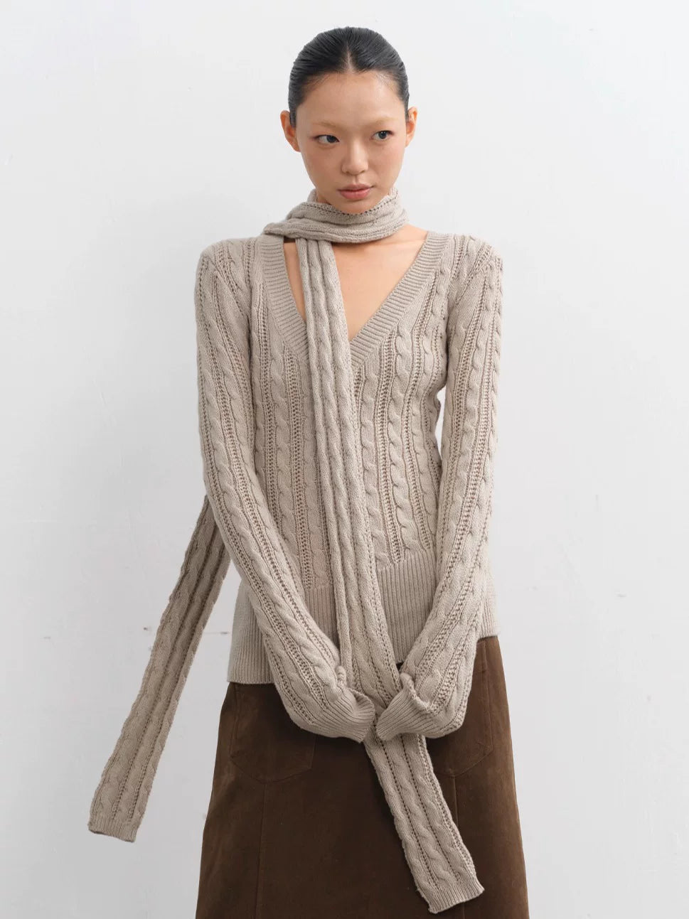 LINY LIBERTY Vintage V-neck Twisted Waist Knitted Sweater